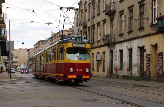 Łódź z ofertami na projekt odbudowy torów na Legionów i Koziny