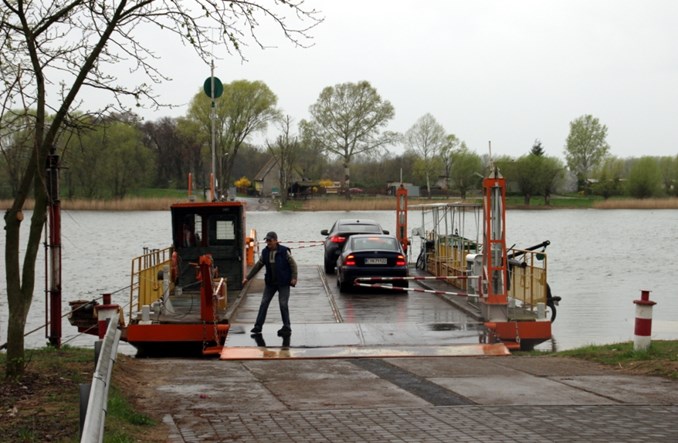 Gopło: Promem przez jezioro