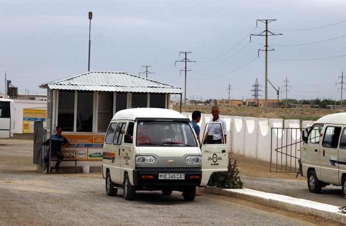 Uzbekistan: Najmniejsza marszrutka świata
