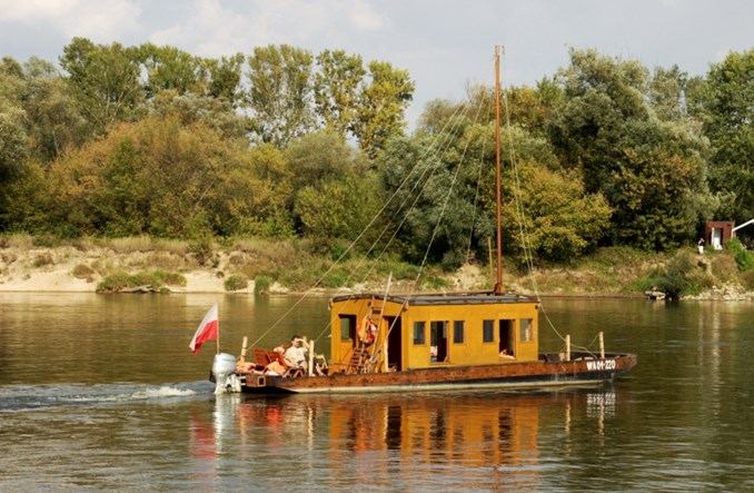 Warszawa: Prom pomagał w ożywianiu plaży