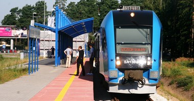 Jak wrócić koleją z lotniska w Goleniowie?