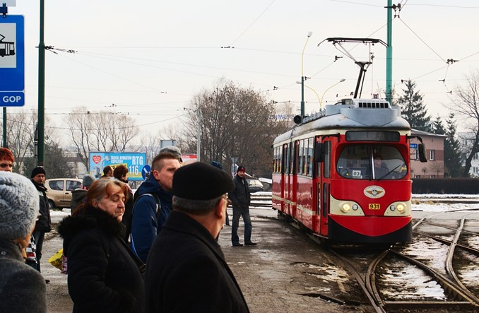 GOP: Używane wagony ratują TŚ przed zapaścią