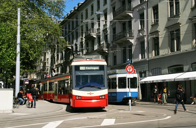 Lekki S-Bahn na torach tramwajowych