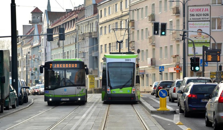 Olsztyn z umową na ITS. Będą nowe tablice, biletomaty i kamery Olsztyn z umową na ITS. Będą nowe tablice, biletomaty i kamery