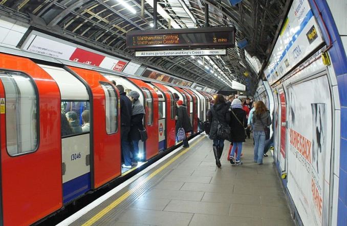 Ruszyło nocne metro w Londynie