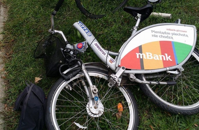 Warszawa. Rower Veturilo pękł na pół. Nextbike bada sprawę