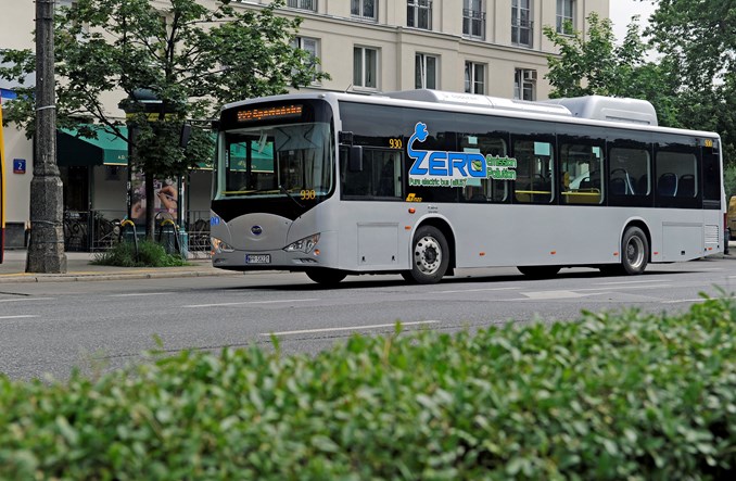 Warszawa z chińskimi autobusami