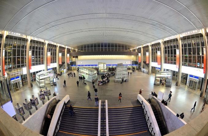 Biedronka na Dworcu Centralnym czynna od dziś