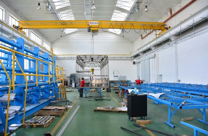 Ursus pracuje nad autobusem wodorowym