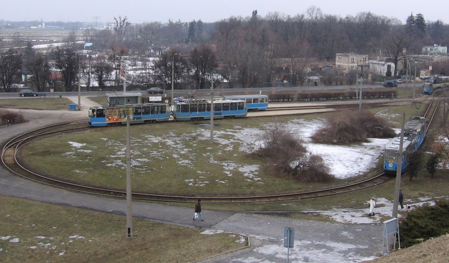 Wrocław nie rezygnuje z przetargu na tramwaje Wrocław nie rezygnuje z przetargu na tramwaje