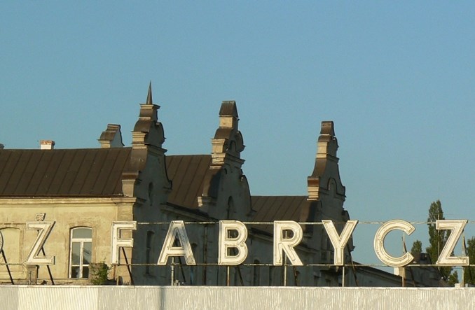 Łódzkie: Będą adnotacje w rozkładach o oczekiwaniach na spóźnione pociągi?