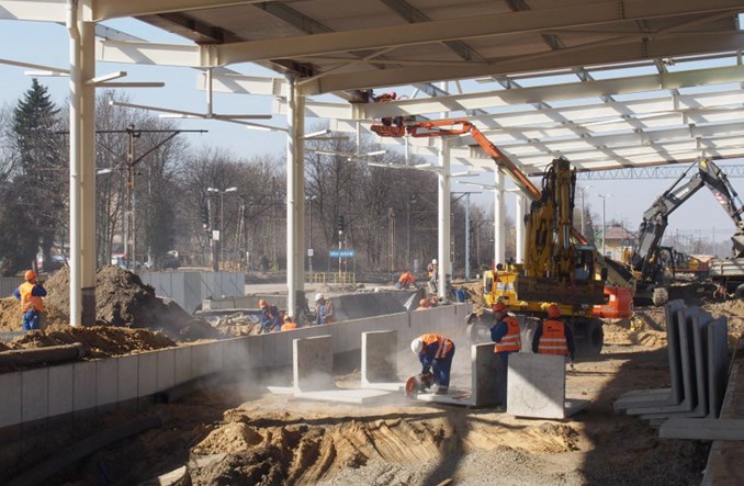 Łódź Widzew: Na stację tylko z jednej strony?