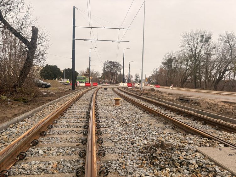 Bydgoszcz. Ostatnie prace na torowisku przy zajezdni