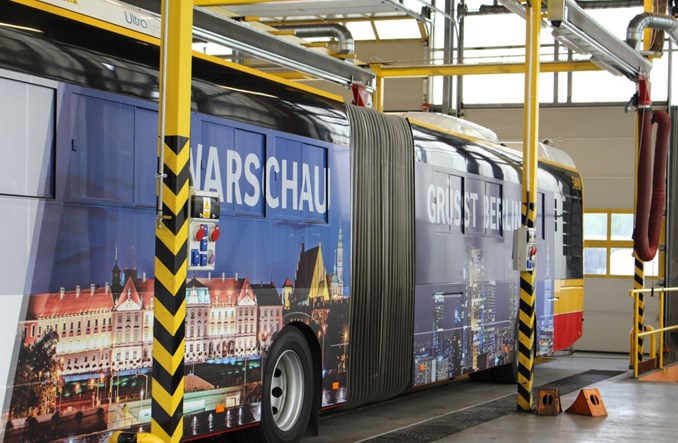 Warszawski autobus gotowy na Berlin Warszawski autobus gotowy na Berlin