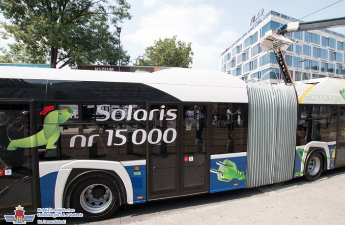 Kraków: 20 elektrobusów Solarisa wchodzi do ruchu. I pierwszy przegubowiec