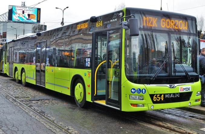 Gorzów odebrał 15-metrowe autobusy od MAN-a Gorzów odebrał 15-metrowe autobusy od MAN-a