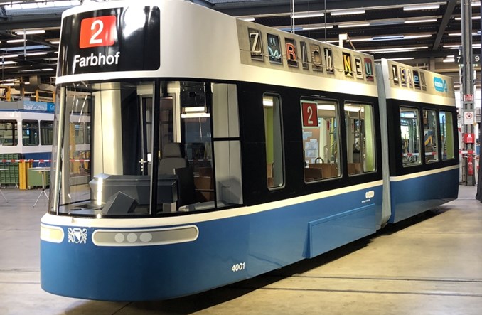 Zurych. Bombardier zaprezentował nowy tramwaj z drewnianymi fotelami
