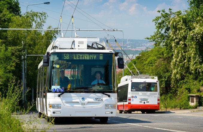 Trolejbusy wróciły do Pragi po 46 latach. Sieć o długości kilometra Trolejbusy wróciły do Pragi po 46 latach. Sieć o długości kilometra