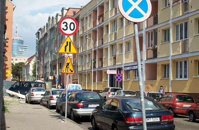 Miasta: Parkowanie jest w Polsce zbyt tanie