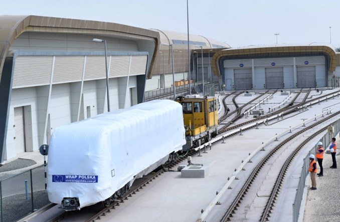 Alstom dostarczył, prosto z Chorzowa, pierwszy skład metra dla Dubaju