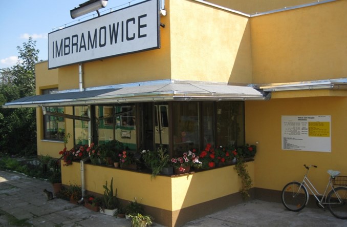 Dworzec w Imbramowicach do remontu (wizualizacje)