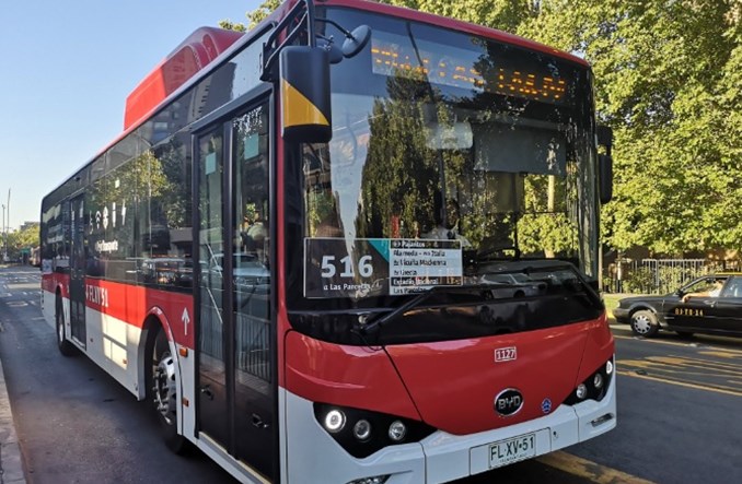 Santiago kupi kolejne 183 autobusy elektryczne od BYDa