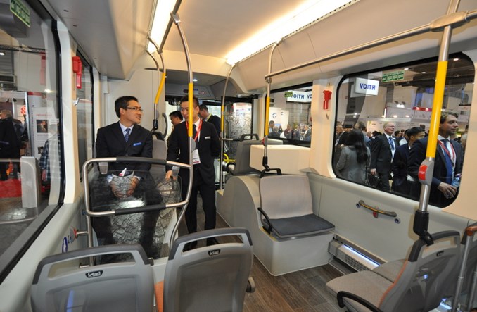 BYD na Busworld 2019 z udoskonalonym 12-metrowym elektrykiem [zdjęcia]