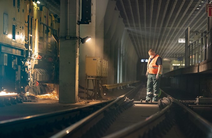 Metro rozpoczyna coroczne szlifowanie szyn [zdjęcia]