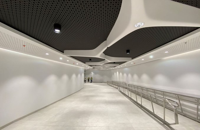 Warszawa: W sierpniu otwarcie podziemnego łącznika z metra do Warsaw Hub Warszawa: W sierpniu otwarcie podziemnego łącznika z metra do Warsaw Hub