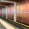 Metro na Wolę: Efektowne stacje źle się starzeją. Miejscami brudno i ciemno