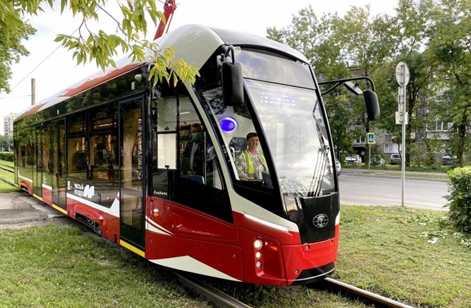Rosja: Do Czerepowca przyjechały pierwsze nowe tramwaje