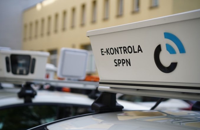Warszawa podwaja flotę pojazdów do e-kontroli płatnego parkowania