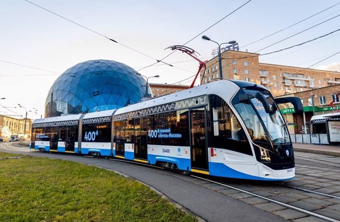 Moskwa: 400. tramwaj Witiaź wozi już pasażerów Moskwa: 400. tramwaj Witiaź wozi już pasażerów