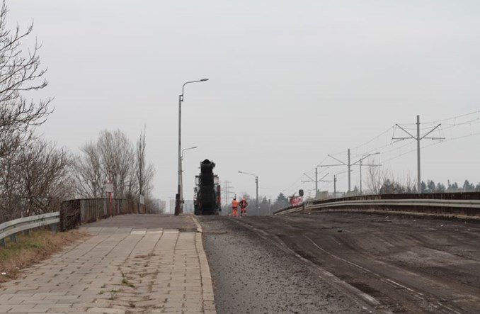 Łódź: Przybyszewskiego – początek rozbiórki pierwszego wiaduktu