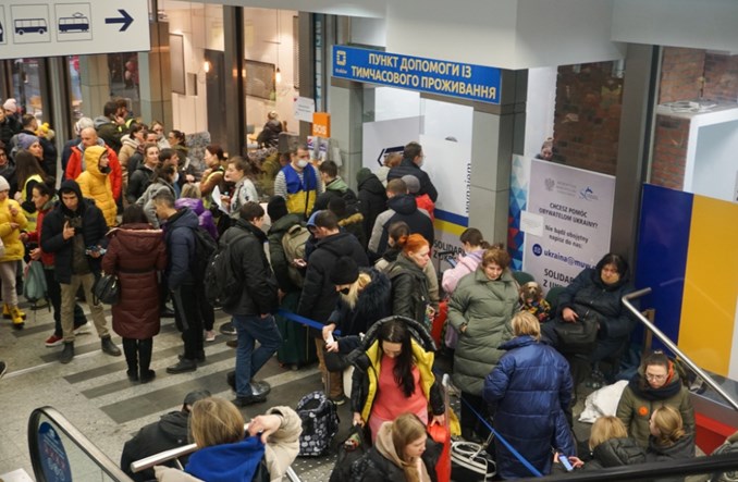 Kraków pomaga uchodźcom na Dworcu Głównym. Przyjechało prawie 100 tys. osób