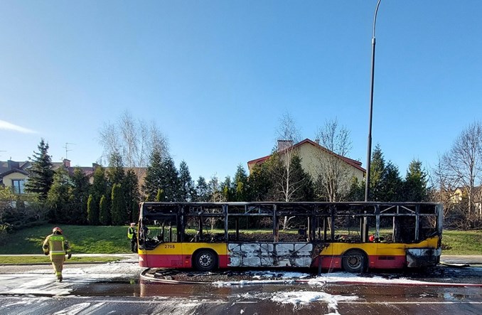 Spłonął autobus należący do MPK Łódź Spłonął autobus należący do MPK Łódź