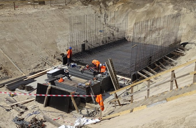 Olsztyn Główny: Znika wiata, powstaje nowy tunel