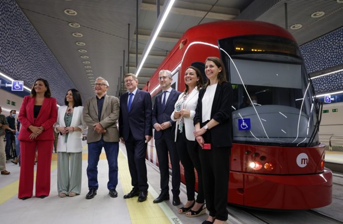 Walencja. Otwarto nową linię tramwajową T10
