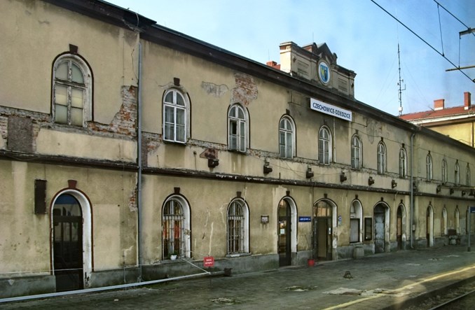 PKP SA przebudują dworzec Czechowice-Dziedzice. Rusza przetarg [wizualizacje]