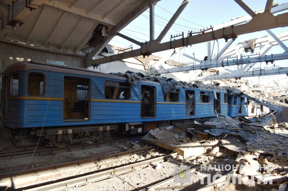 Rosyjski ostrzał uszkodził zajezdnię metra w Charkowie