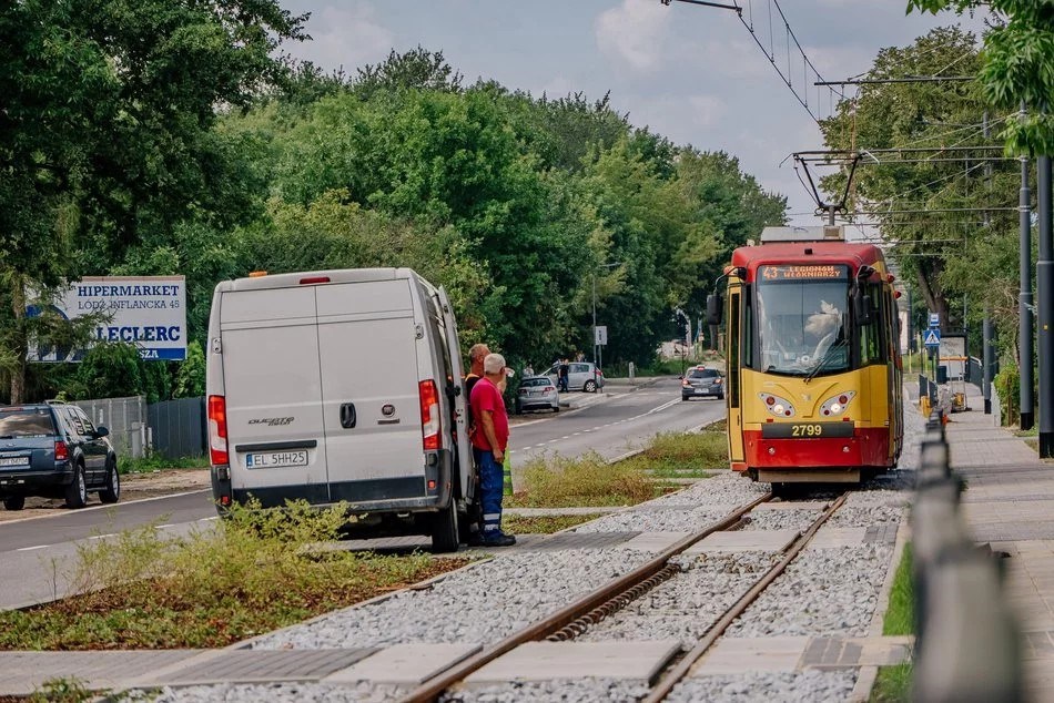 Łódź: Tablice informacyjne mają pomóc w odkorkowaniu Konstantynowskiej