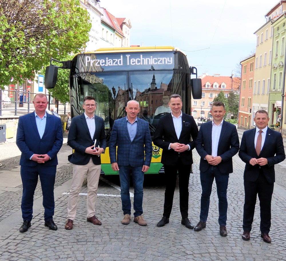 W Złotoryi wystartowała bezpłatna komunikacja miejska. „Historyczny moment”