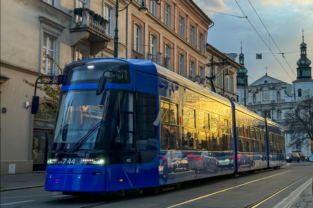 Kraków. Srodki z FEnIKS-a na ITS