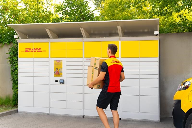 DHL inwestuje w automaty paczkowe w Polsce