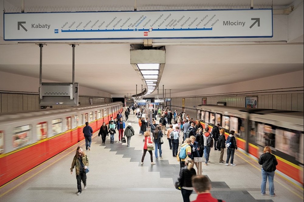 Warszawa. Koniec prac w metrze. M1 wraca w pełni