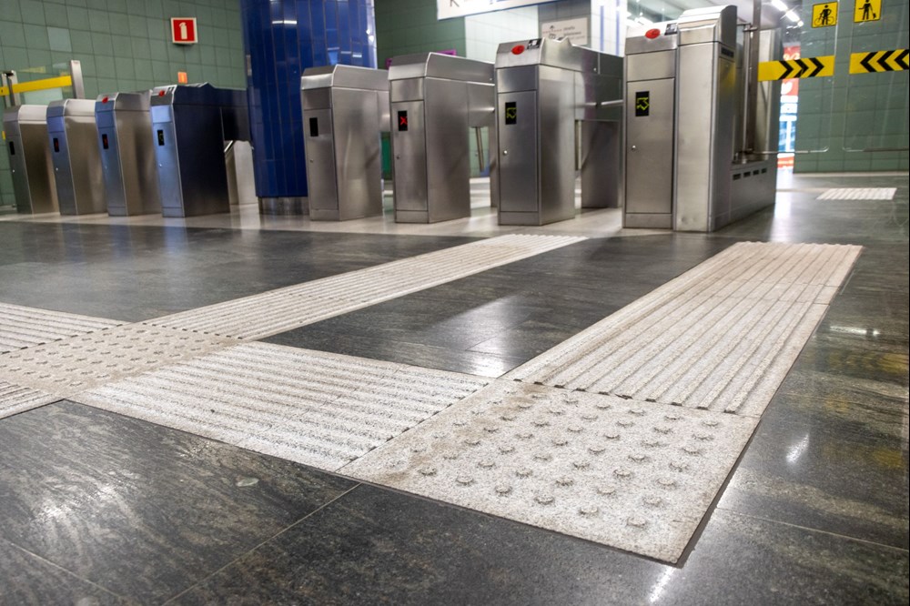 Stacje metra z nowymi oznaczeniami