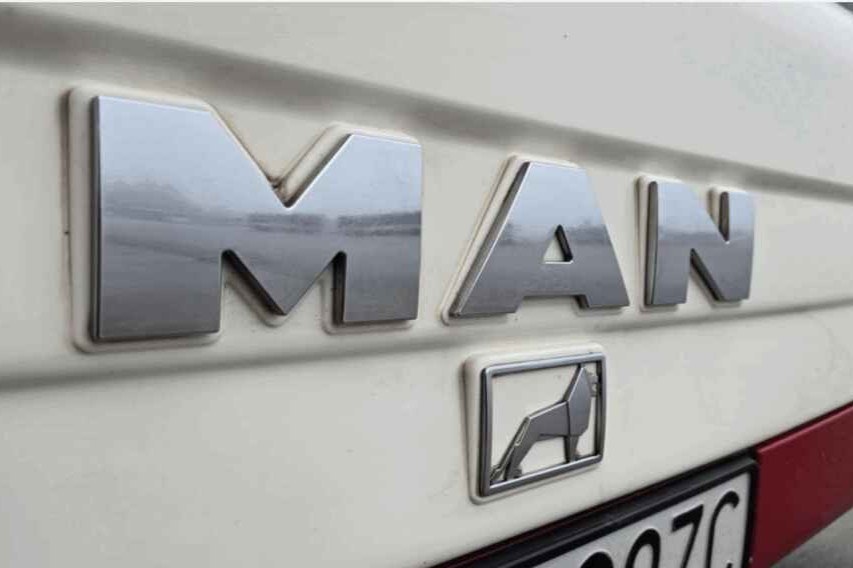 Opole wybiera Mana i dopłaci do elektryków