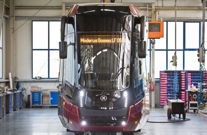 Modertrans: Pierwszy w 100% niskopodłogowy tramwaj jednoczłonowy Modertrans: Pierwszy w 100% niskopodłogowy tramwaj jednoczłonowy