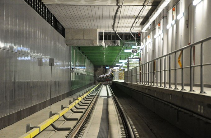II linia metra od startu z pełnym zasięgiem sieci komórkowych