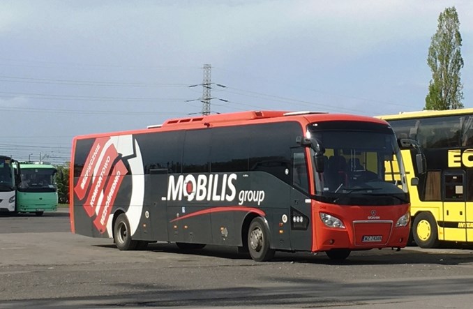 Mobilis łączy siły z FlixBusem. Przemaluje 9 autobusów